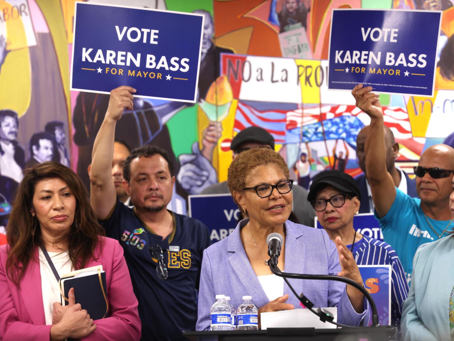 Los Angeles, CA - May 22: in CHIRLA on Friday, May 22, 2026 in Los Angeles, CA. (Genaro Molina / Los Angeles Times)
