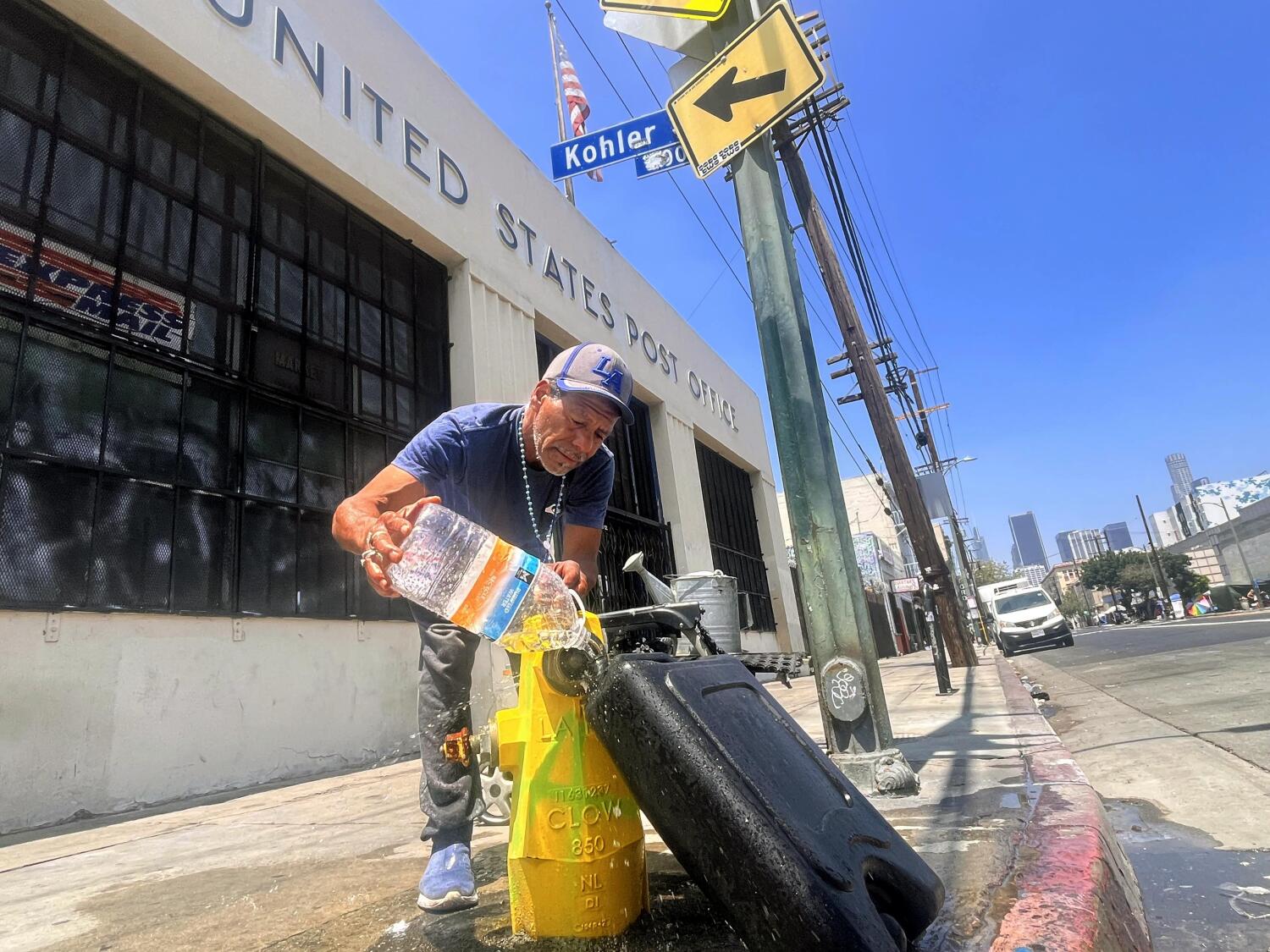 Los Angeles, CA - June 25: in Skid Row on Thursday, June 25, 2026 in Los Angeles, CA. (Genaro Molina / Los Angeles Times)
