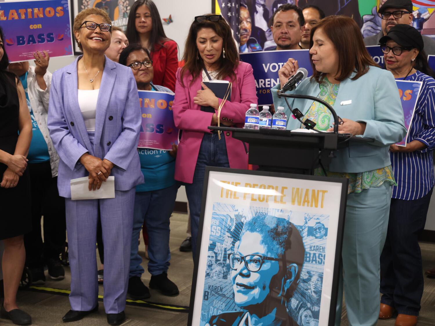 Los Angeles, CA - May 22: in CHIRLA on Friday, May 22, 2026 in Los Angeles, CA. (Genaro Molina / Los Angeles Times)
