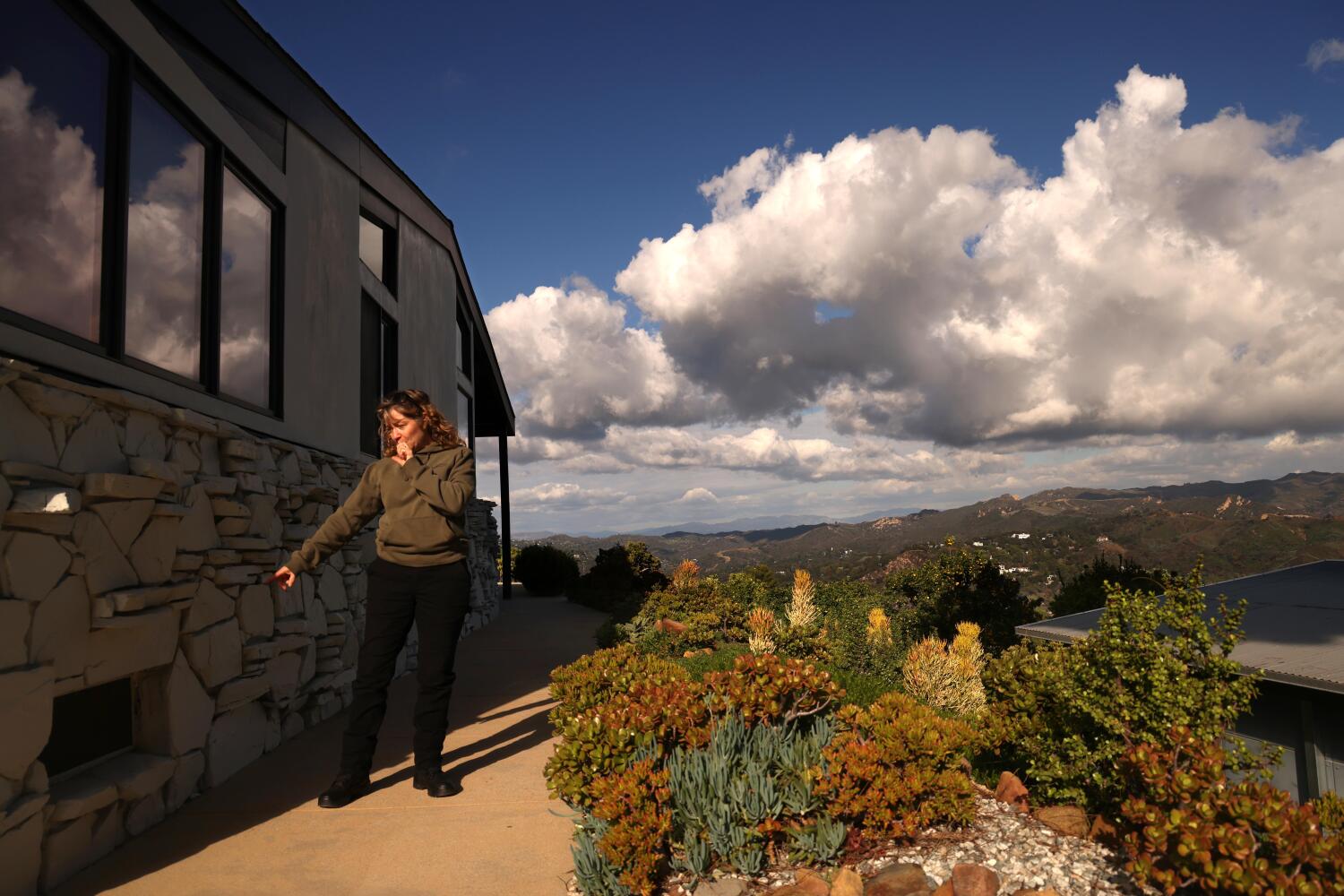 Topanga, CA - November 19: in Topanga on Wednesday, Nov. 19, 2025 in Topanga, CA. (Genaro Molina / Los Angeles Times)
