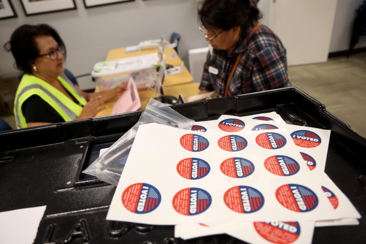 Los Angeles, CA - October 30: in CHIRLA on Friday, Oct. 30, 2026 in Los Angeles, CA. (Genaro Molina / Los Angeles Times)